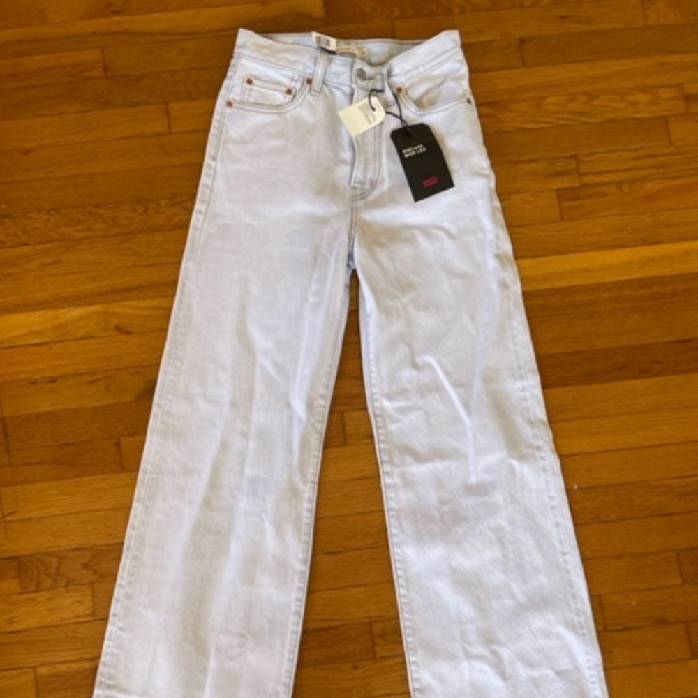 Levi's Ribcage Wide Leg jeans 28/32 - light denim NWT